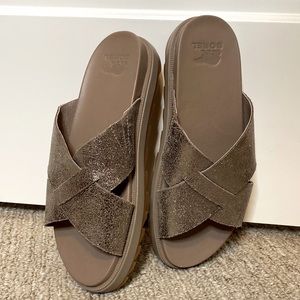 NWOT Sorel Sandals